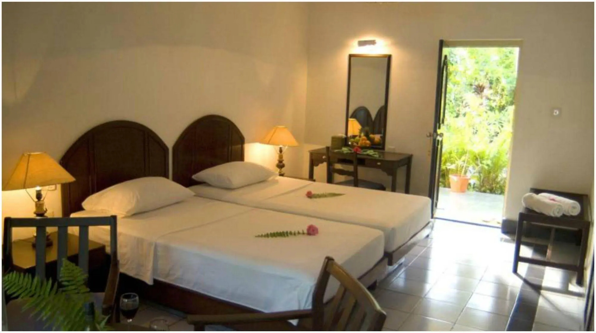 Курорт Biyadhoo Island