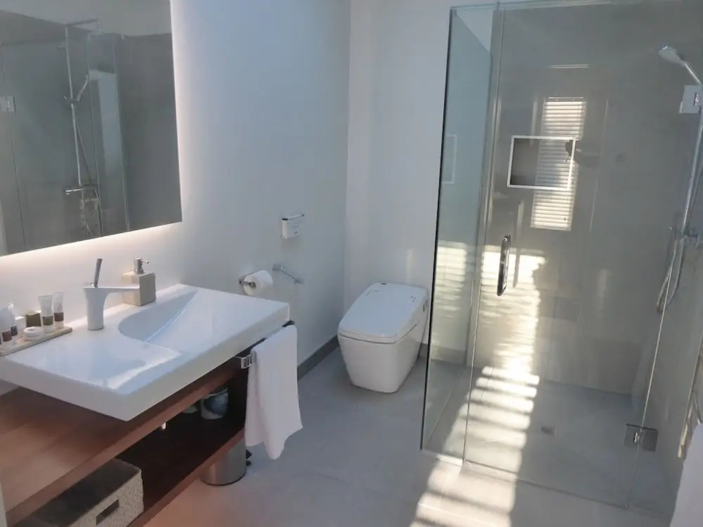 The Bay House Beachfront Accommodation