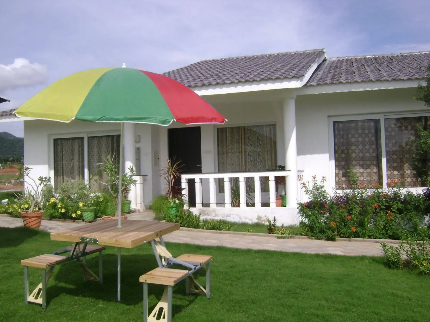 Bahri Beautiful Country