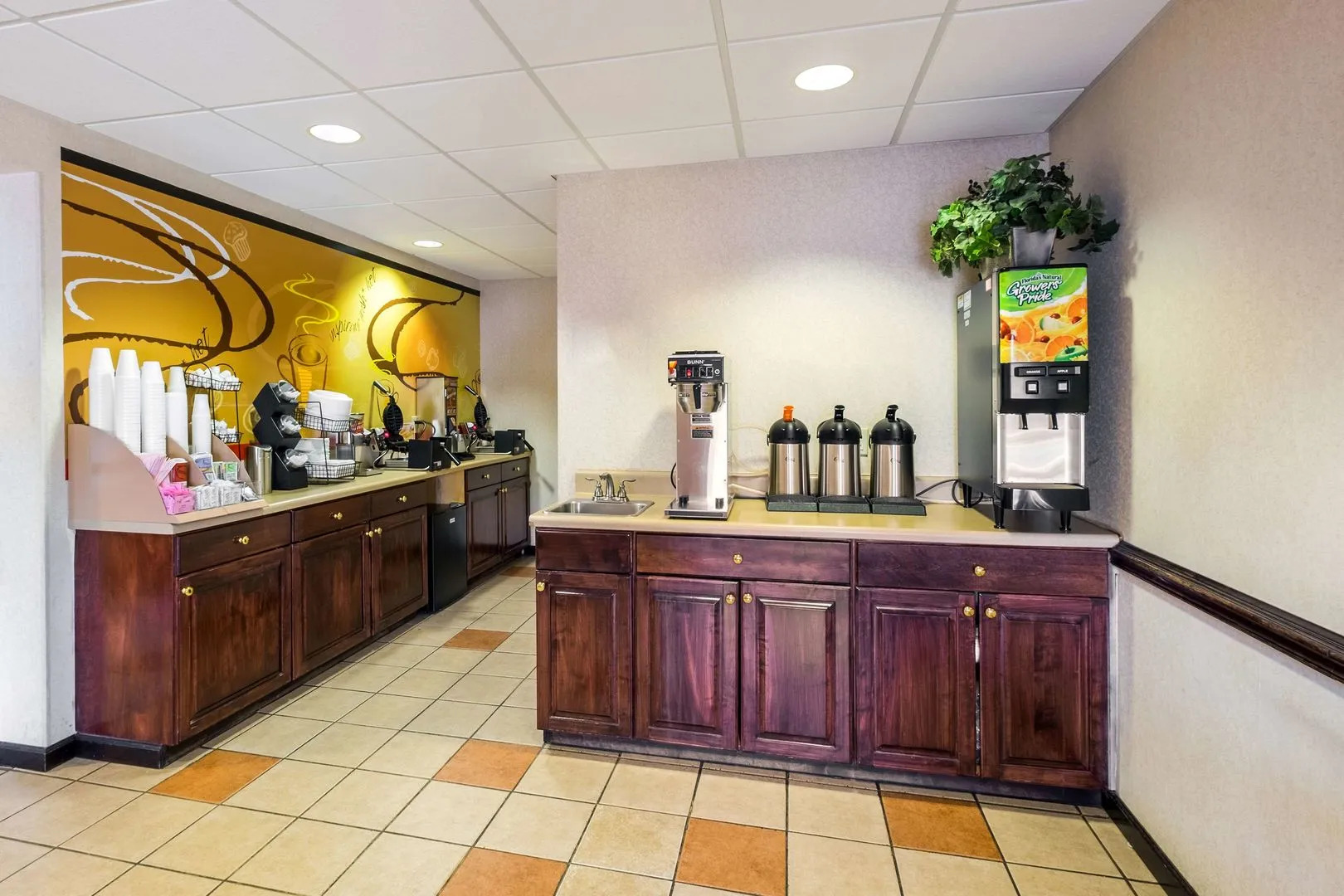 Red Roof Inn Hendersonville