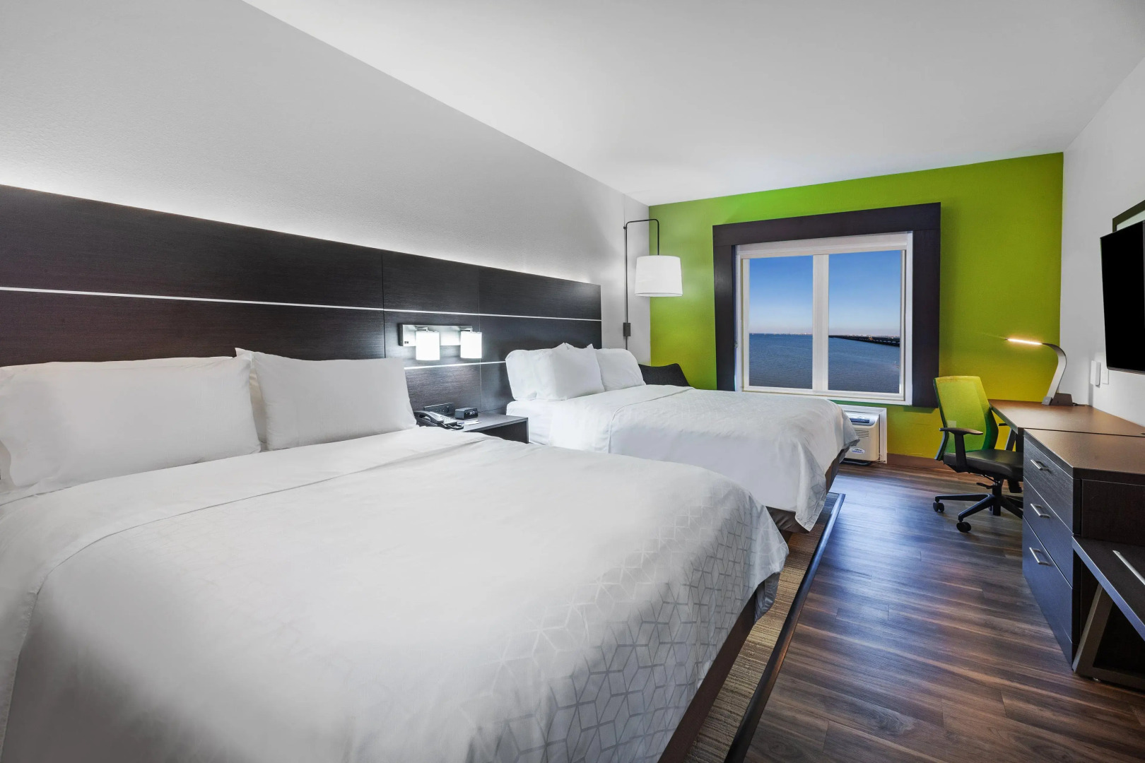 Holiday Inn Express & Suites Port Lavaca by IHG