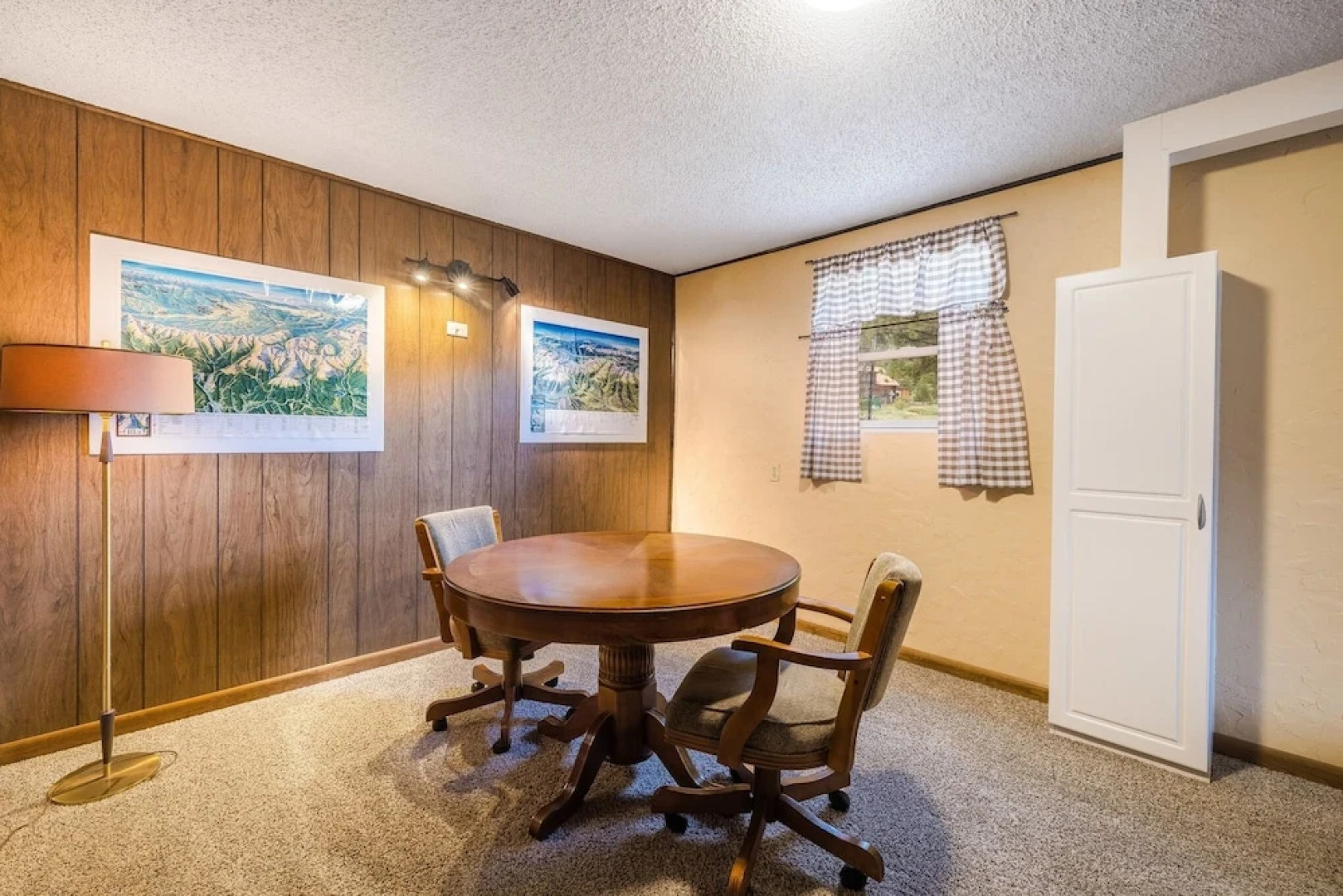 Grandma's Mountain Getaway - 3 Br Home