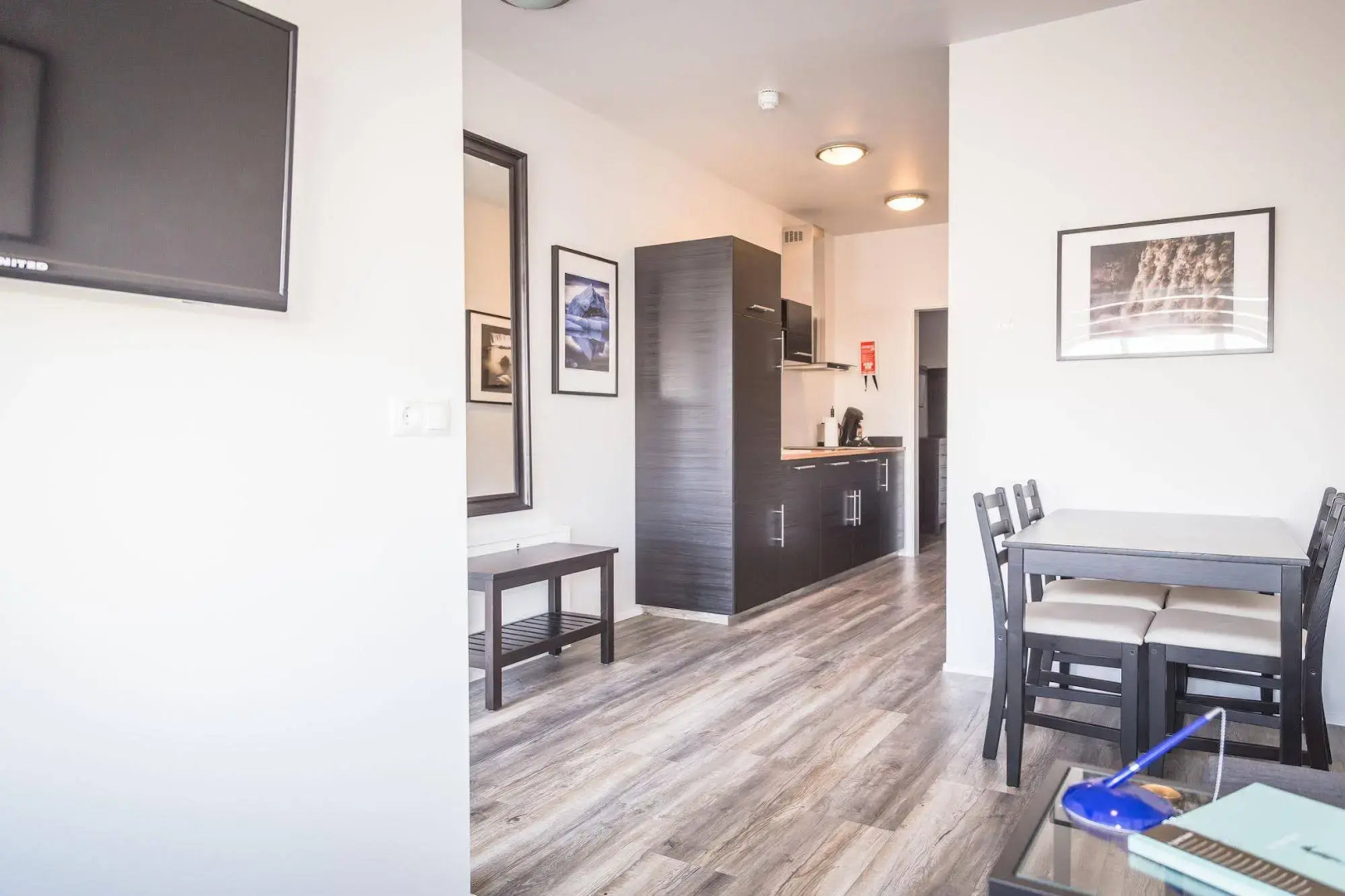 Bakki Hostel and Apartments