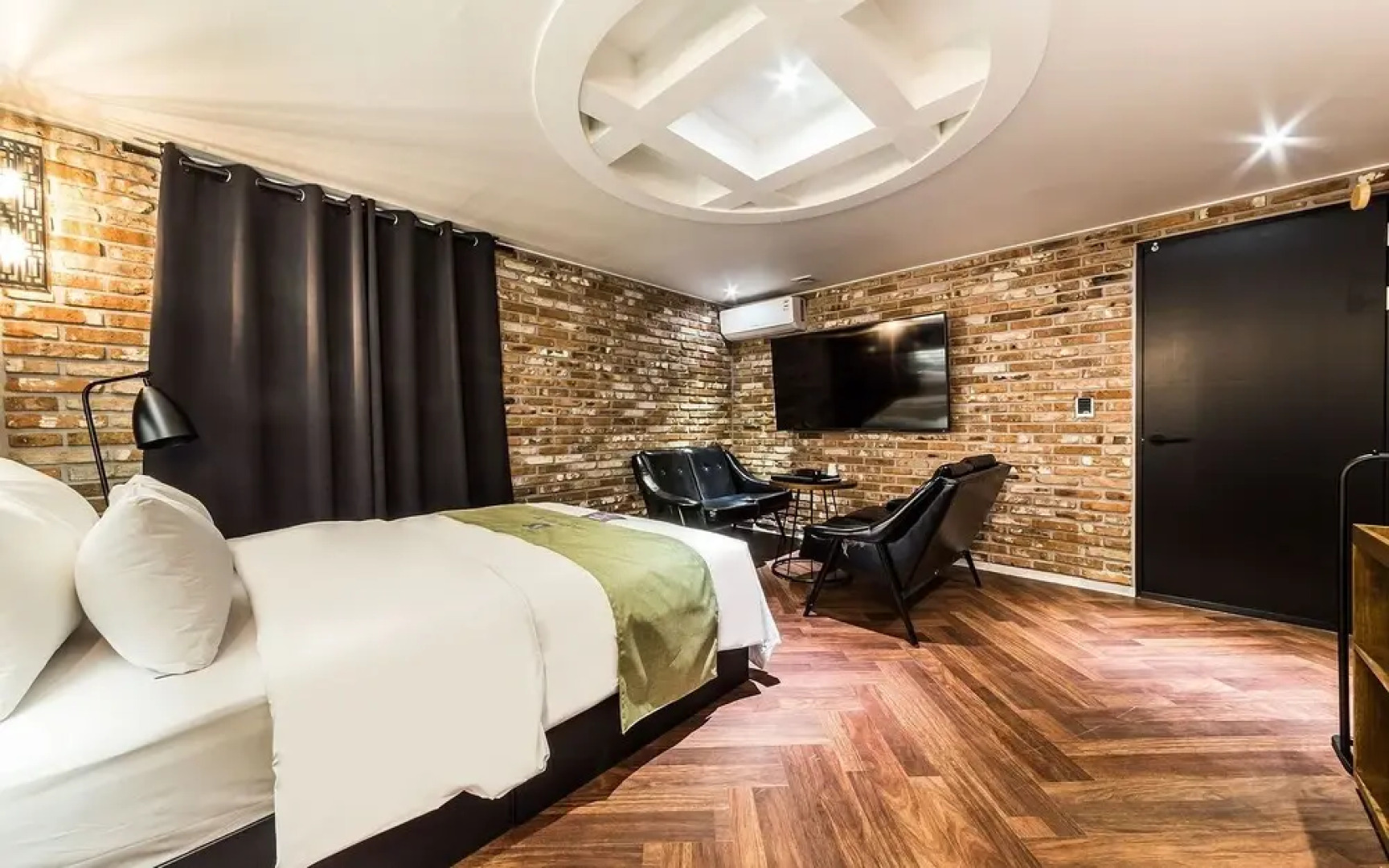 Sanbon Hotel in Cafe