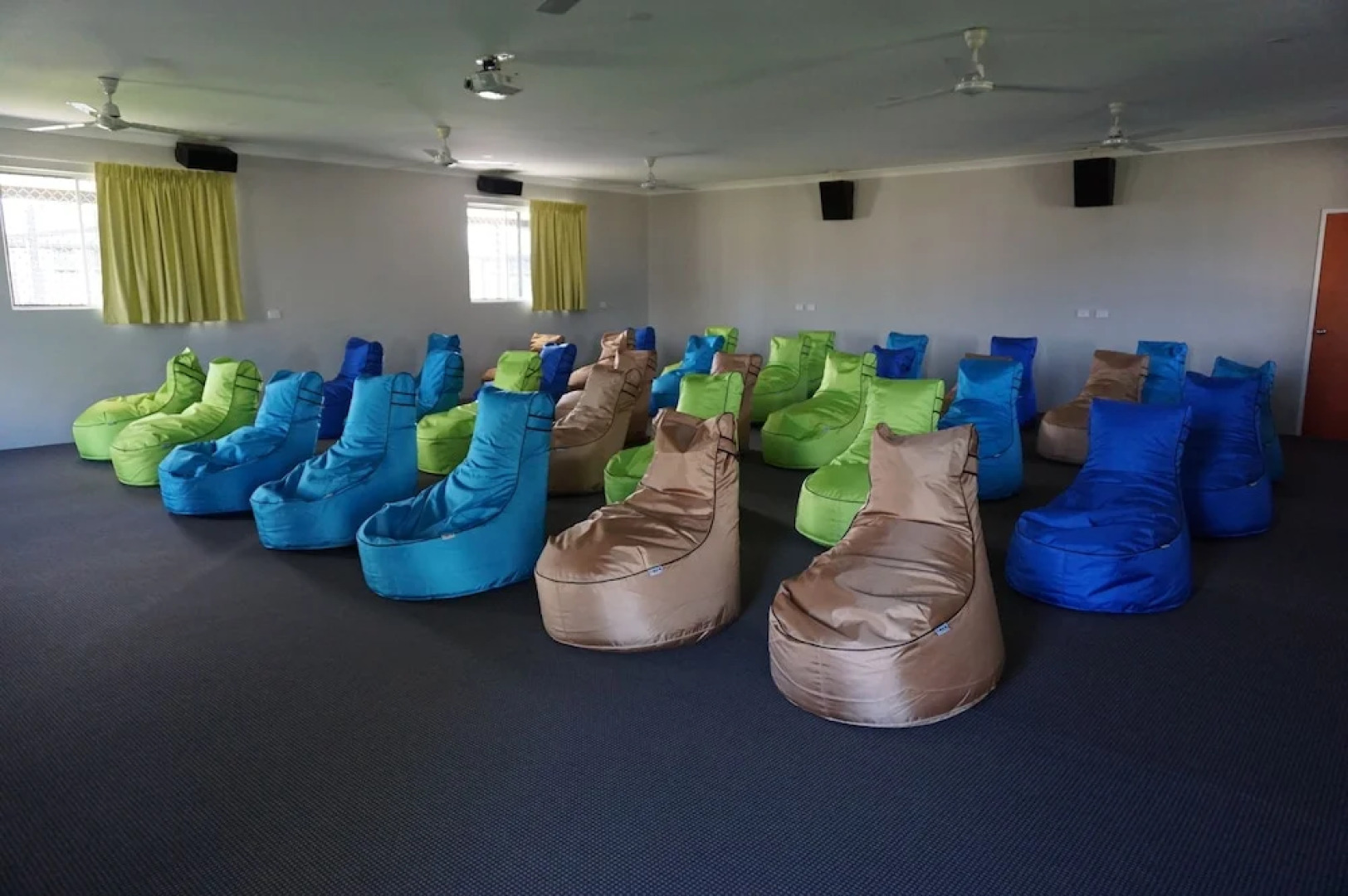 YAL Cairns - A Motel that makes a difference