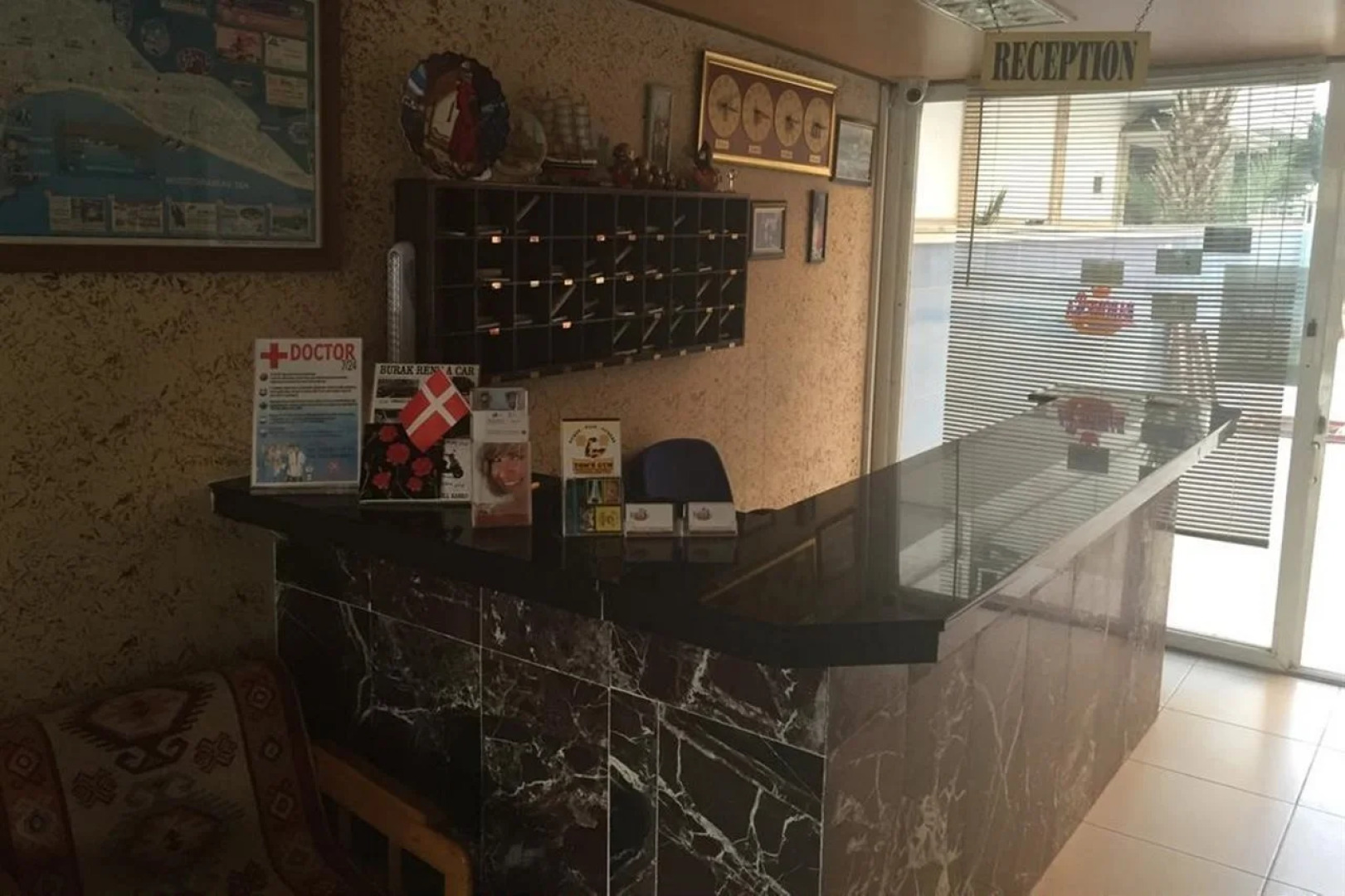 Elegant Baronessa Apart Hotel