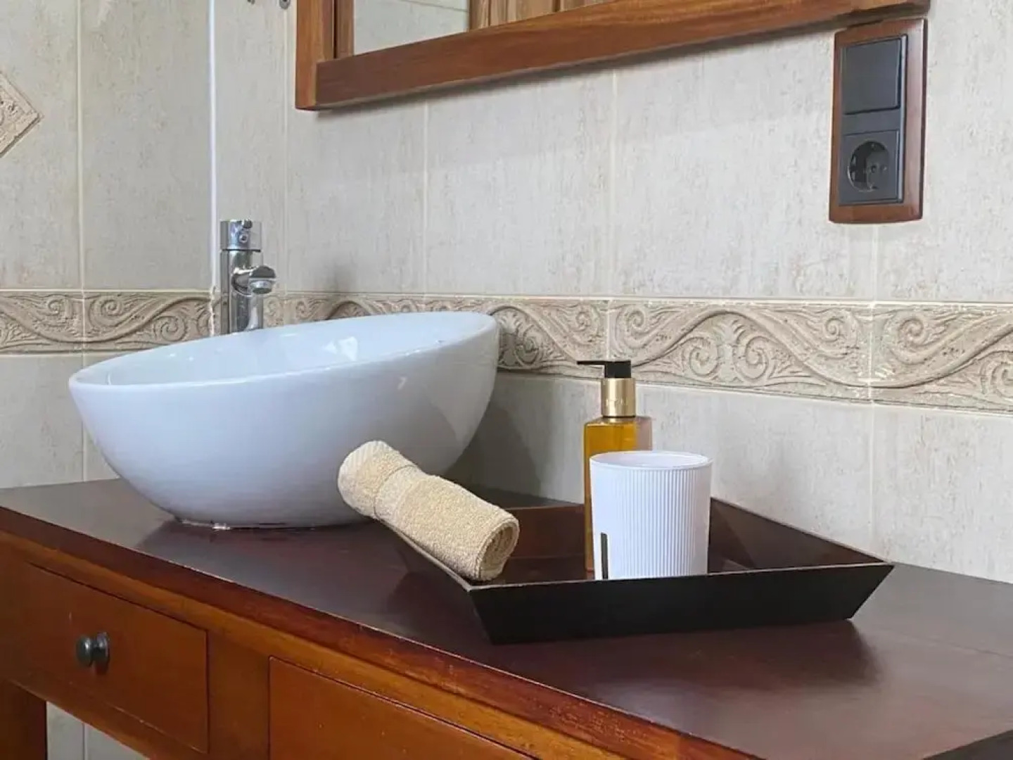 Coastal House in La Marina-sleeps6 - Private Pool