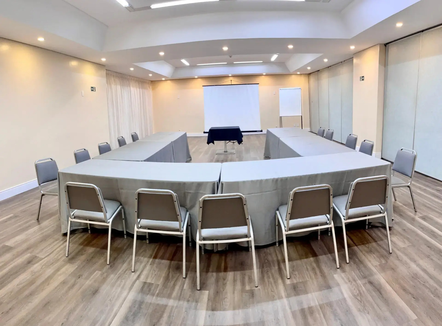 Hotel Adrianópolis All Suites