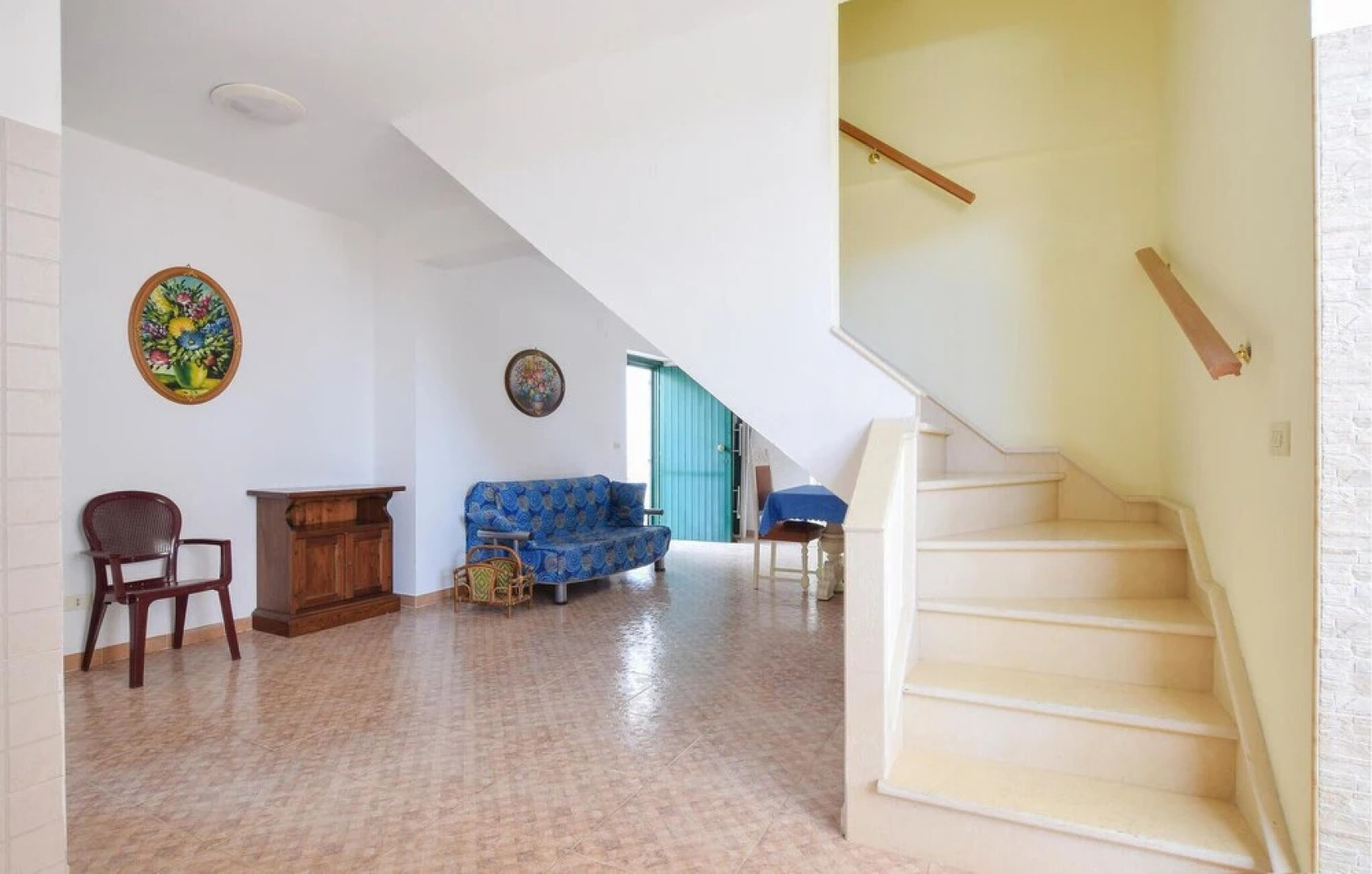 Stunning Home in Roseto Capo Spulico With 4 Bedrooms