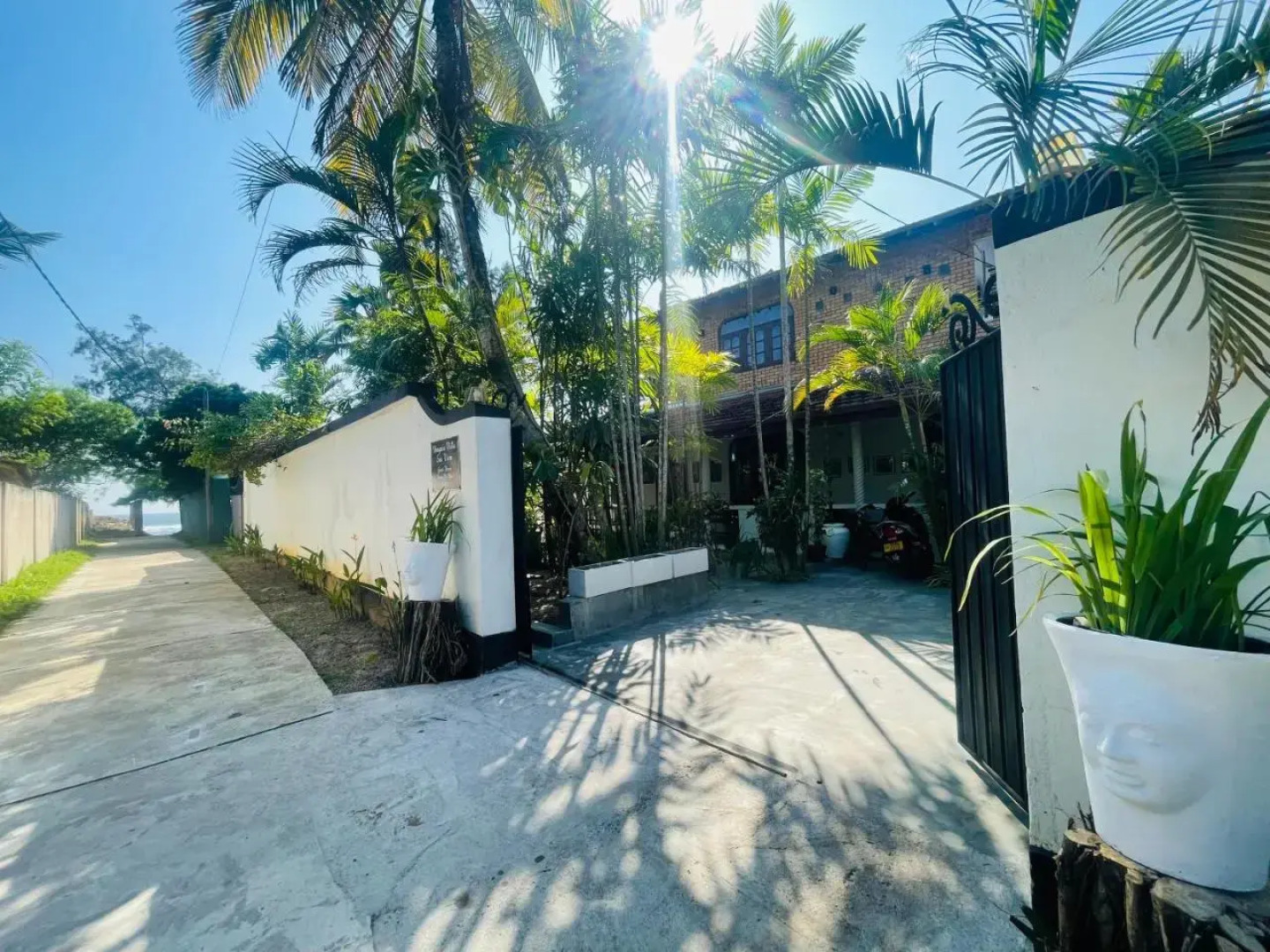 Bougain Villa Sea View