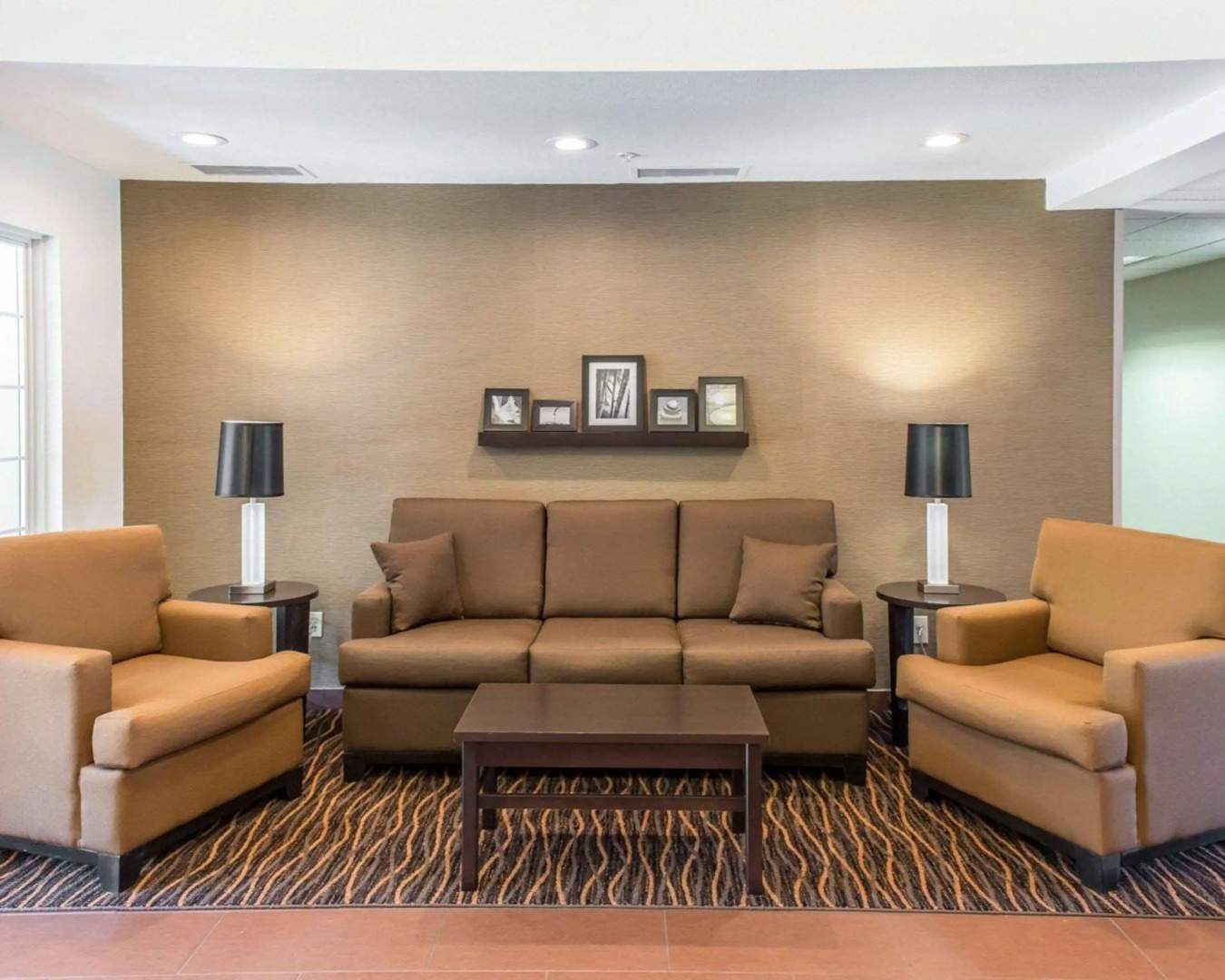 MainStay Suites Pittsburgh Airport