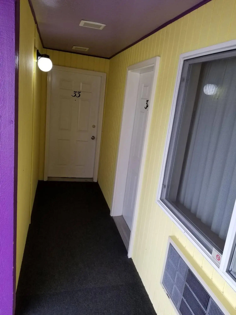 The Royal Victorian Motel