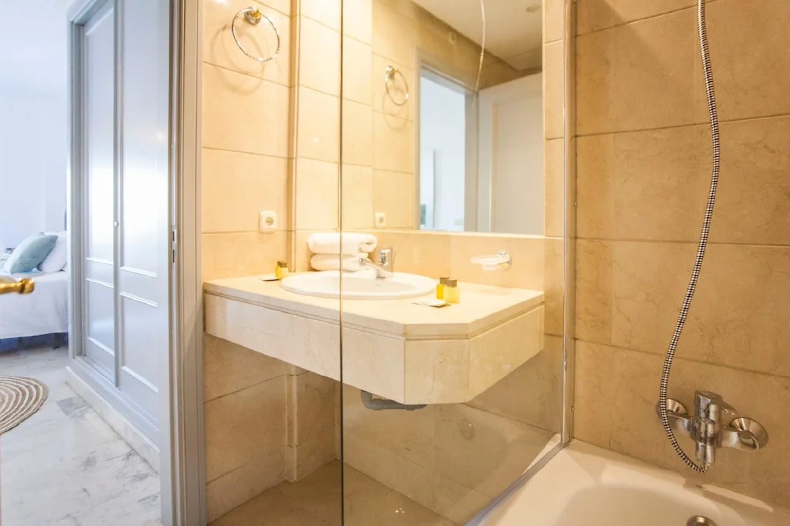 Marina de Banus sea views