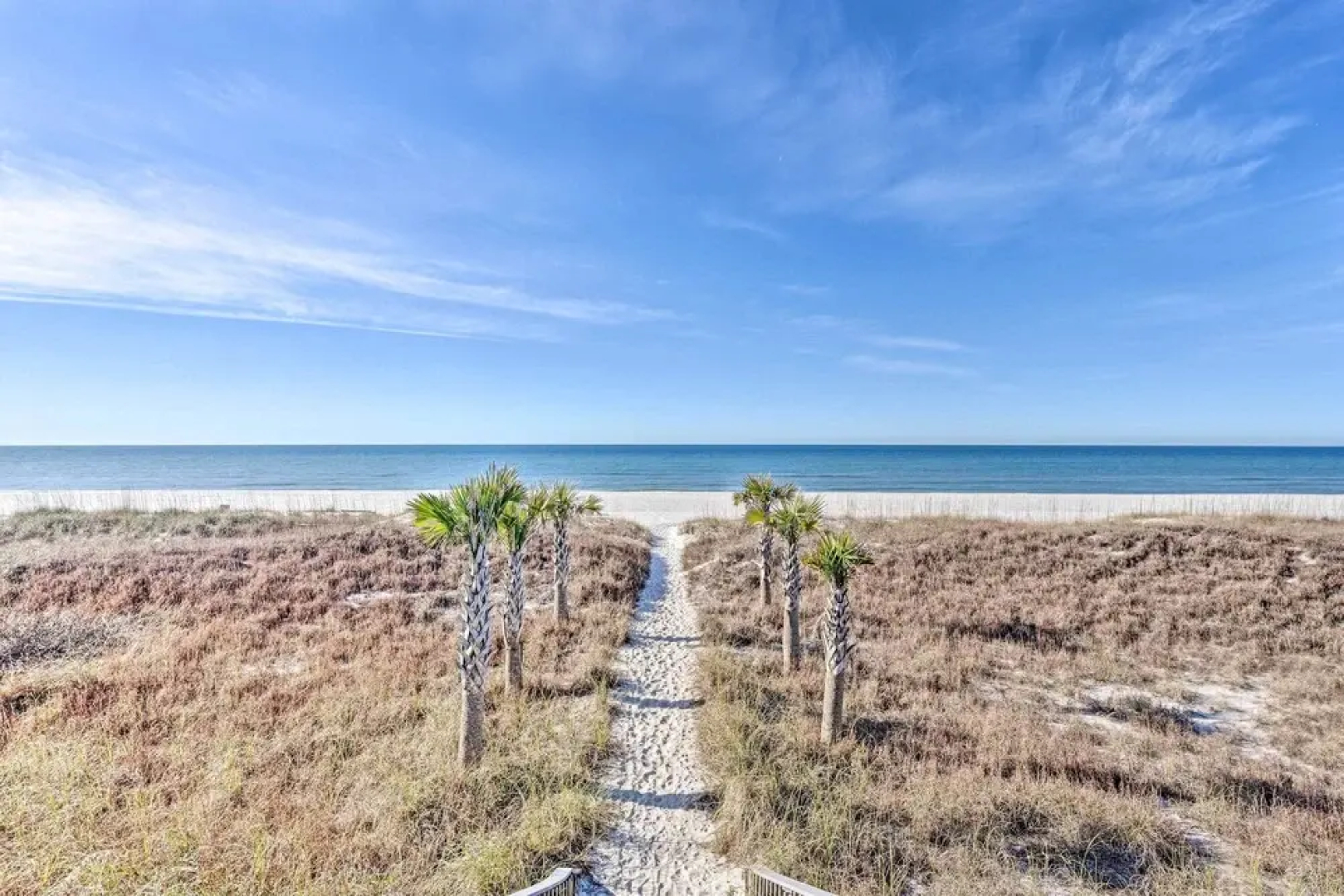 PCB Escape w/ Pool & Beach Access, Beach Chairs!