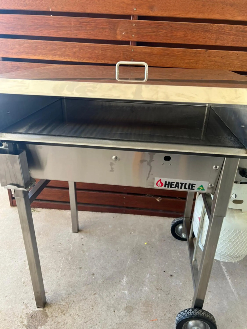 Beachside & Jetty View Apartment 2 -Skippers Apartment