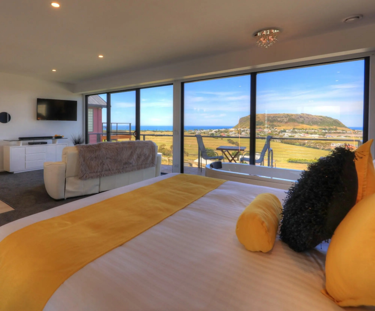 Horizon Deluxe Apartments