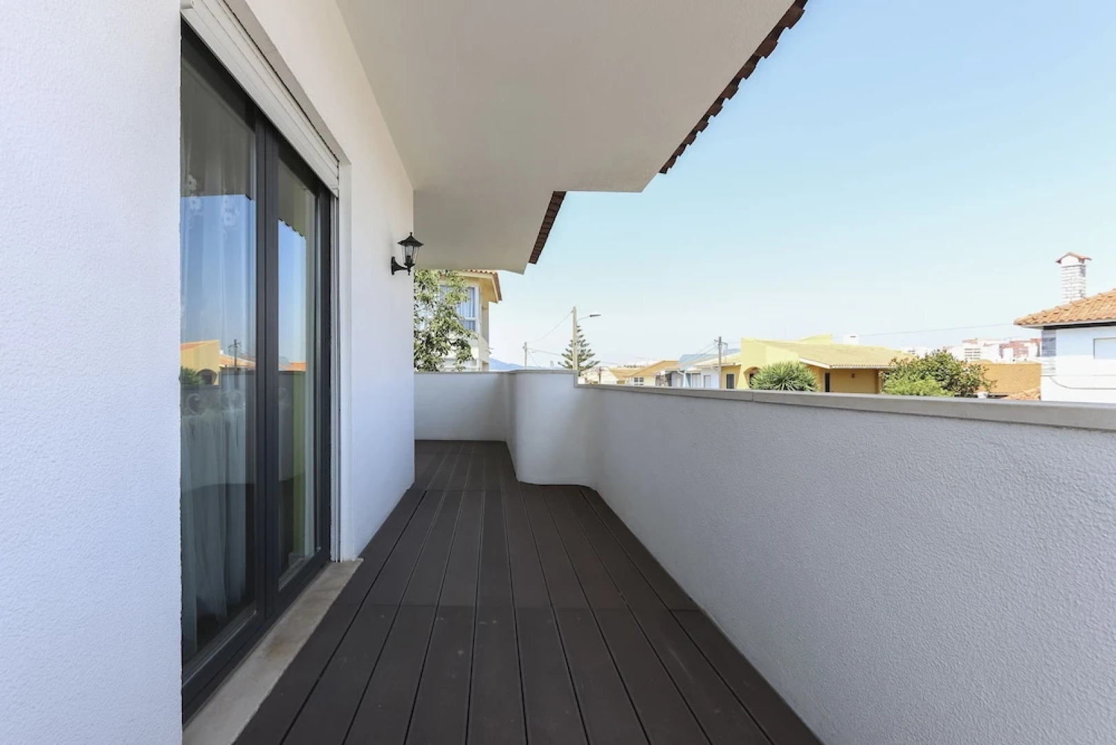 Parede Villa With Pool by Homing