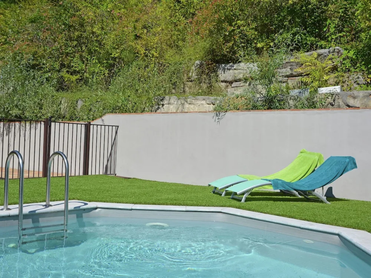 Quaint Villa With Private Pool in Molières-sur-cèze