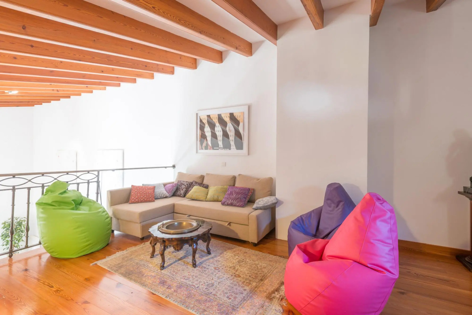 CIRCE - Stunning townhouse with an indoors heated pool in the mountains. Free WiFi