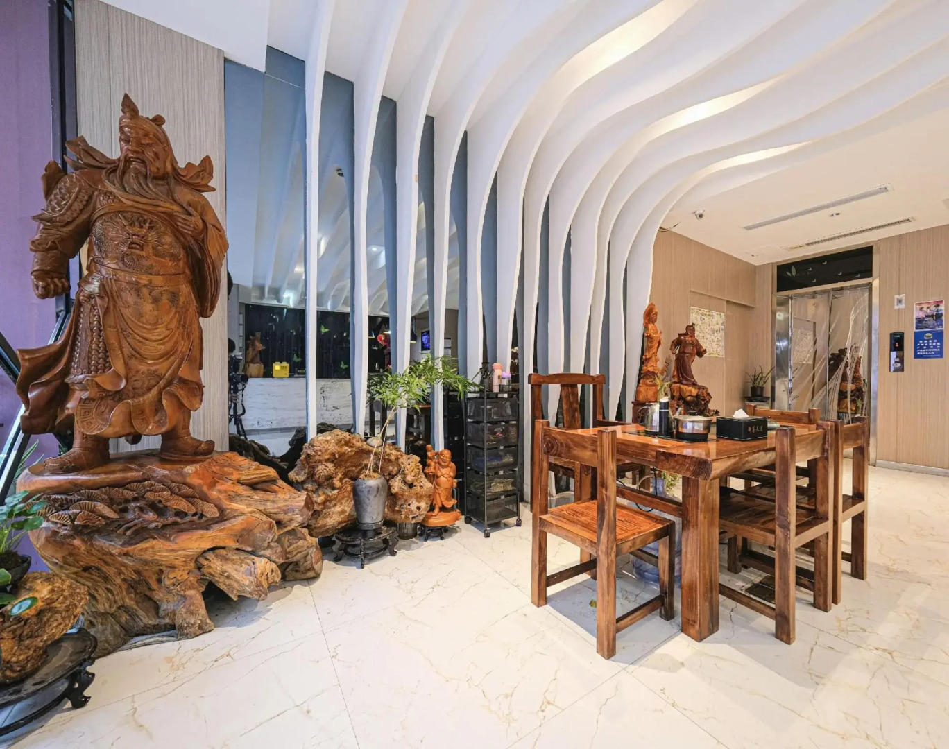 Huaya Boutique Hotel