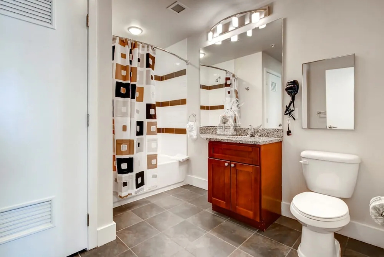 Global Luxury Suites at Whetstone Way