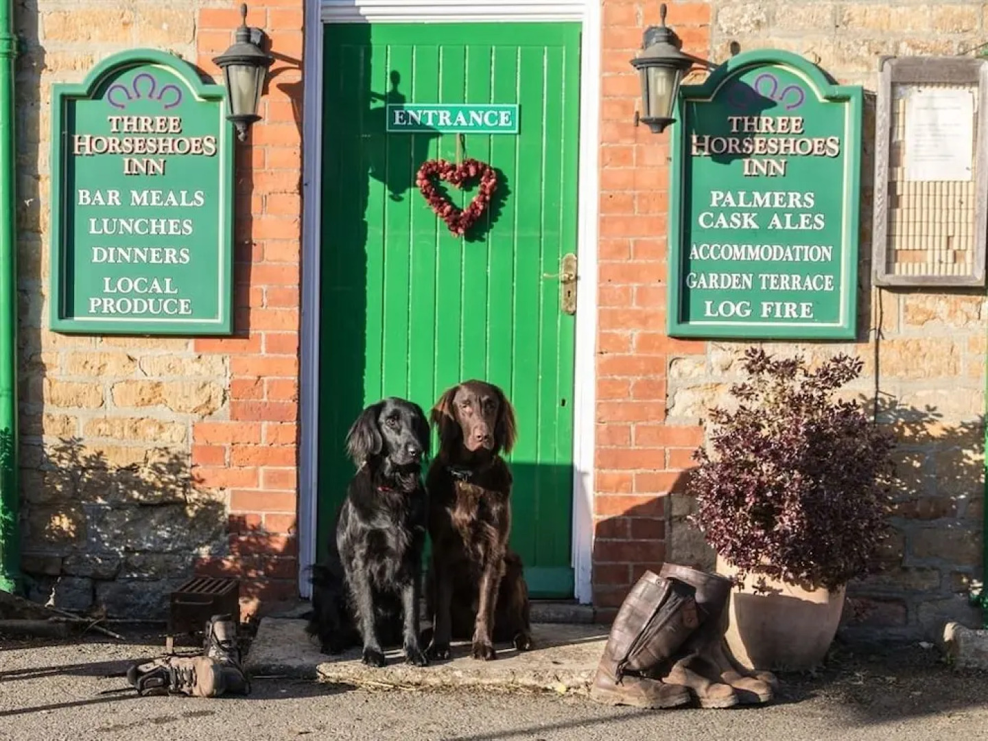 Three Horseshoes Inn