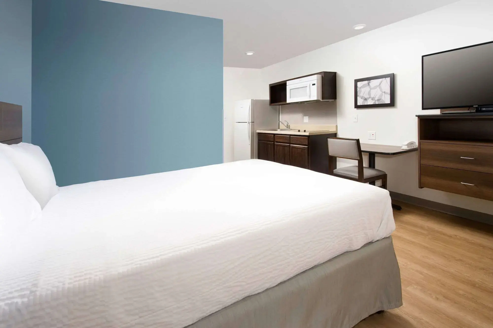 WoodSpring Suites Toledo Maumee