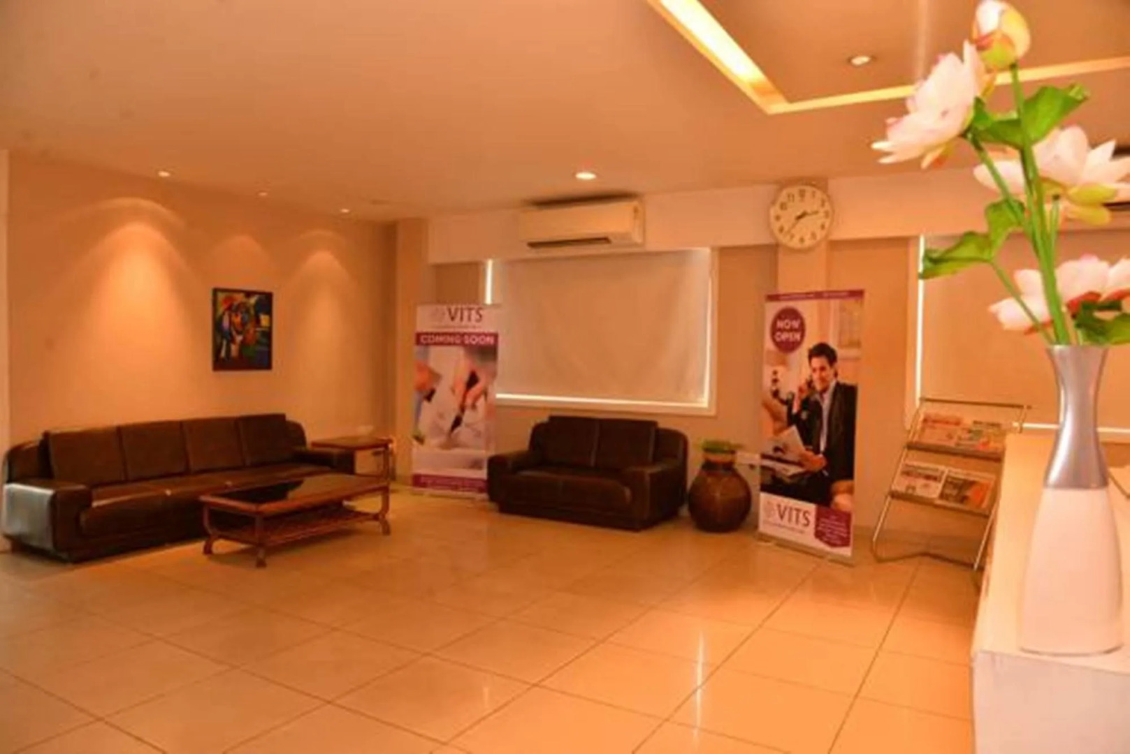 GenX Agra By 1589 Hotels