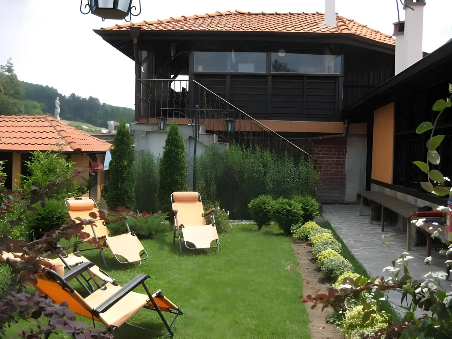 Guest House & Tavern At The Ladys (Chorbadzhiyka)