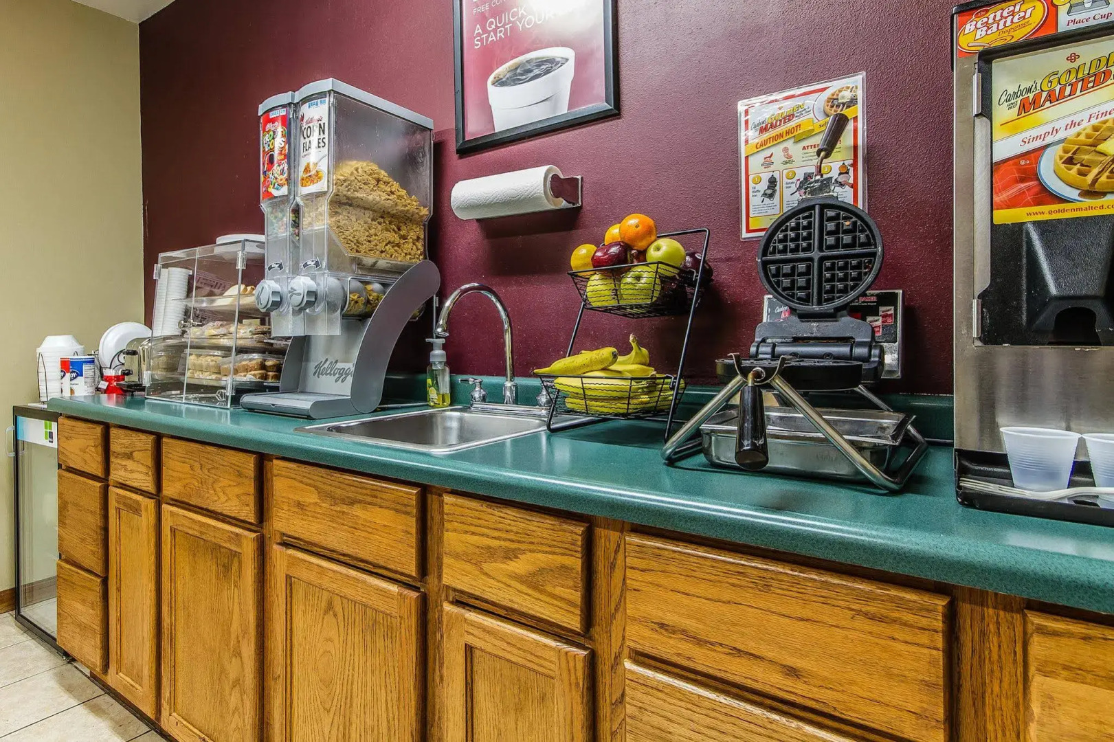 Days Inn by Wyndham Manitowoc