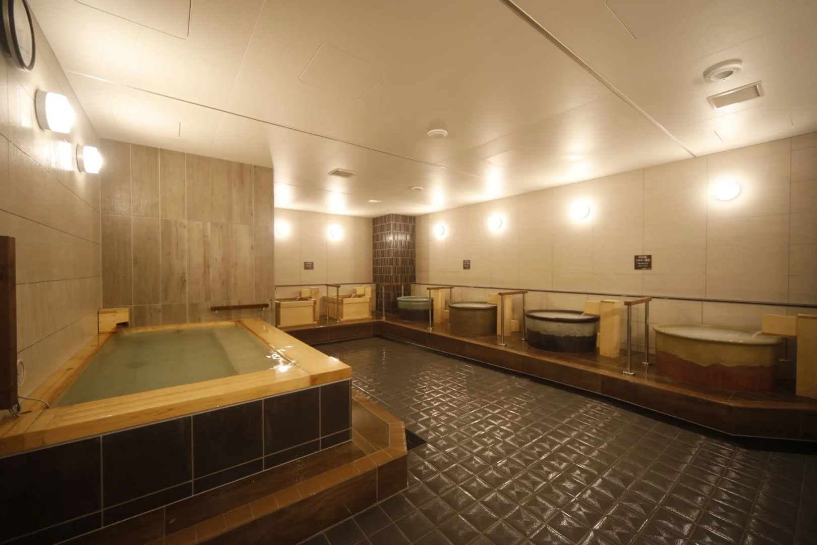 global cabin Hamamatsu