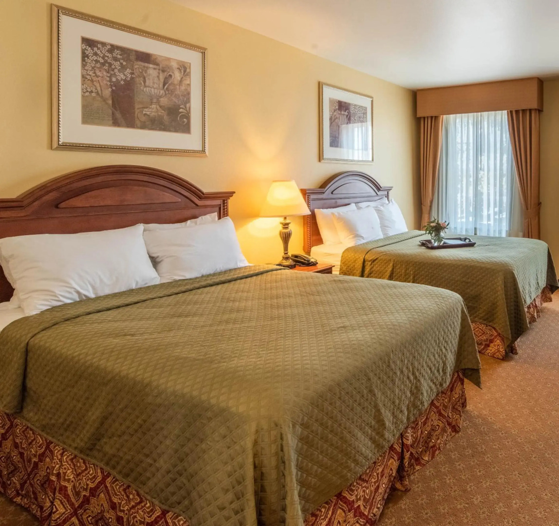 Natchez Grand Hotel & Suites On the River