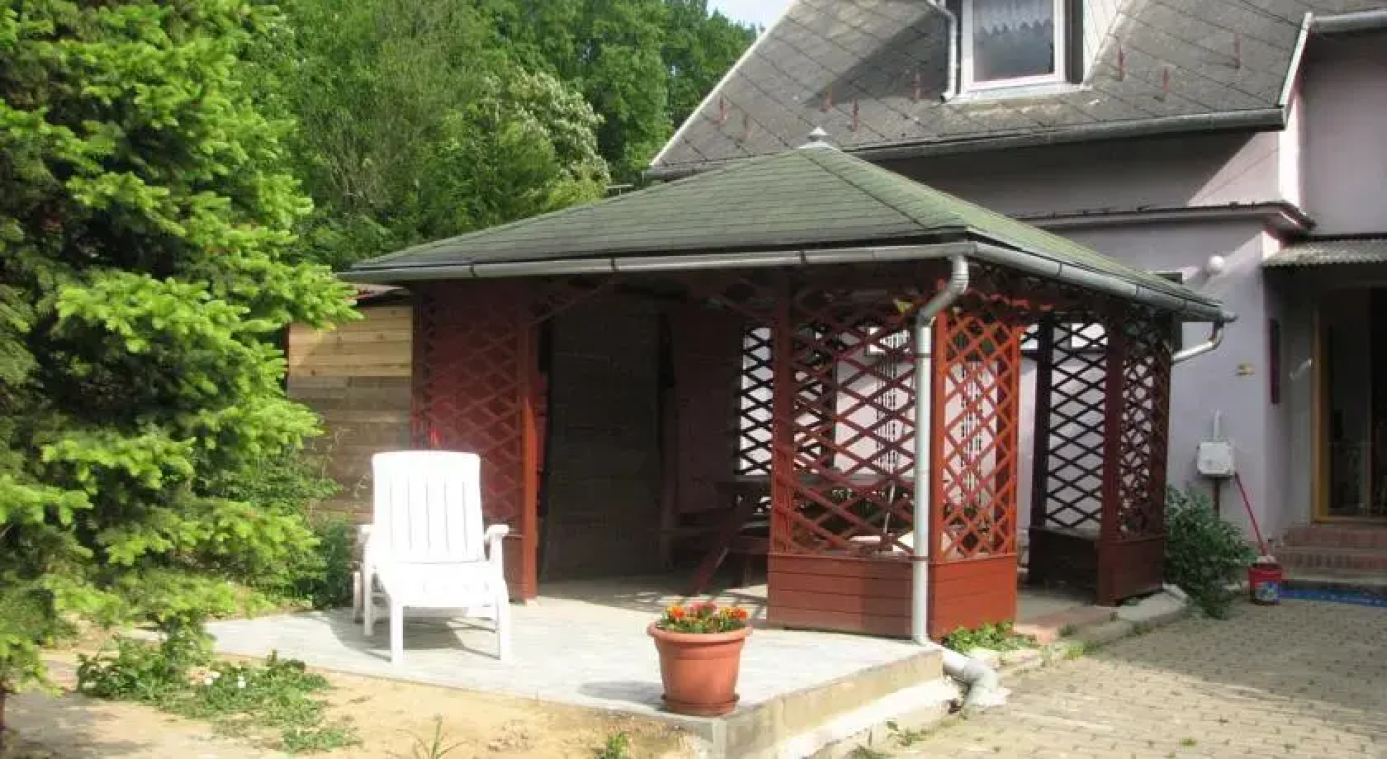 Szajkitavak Apartmanház és Kemping