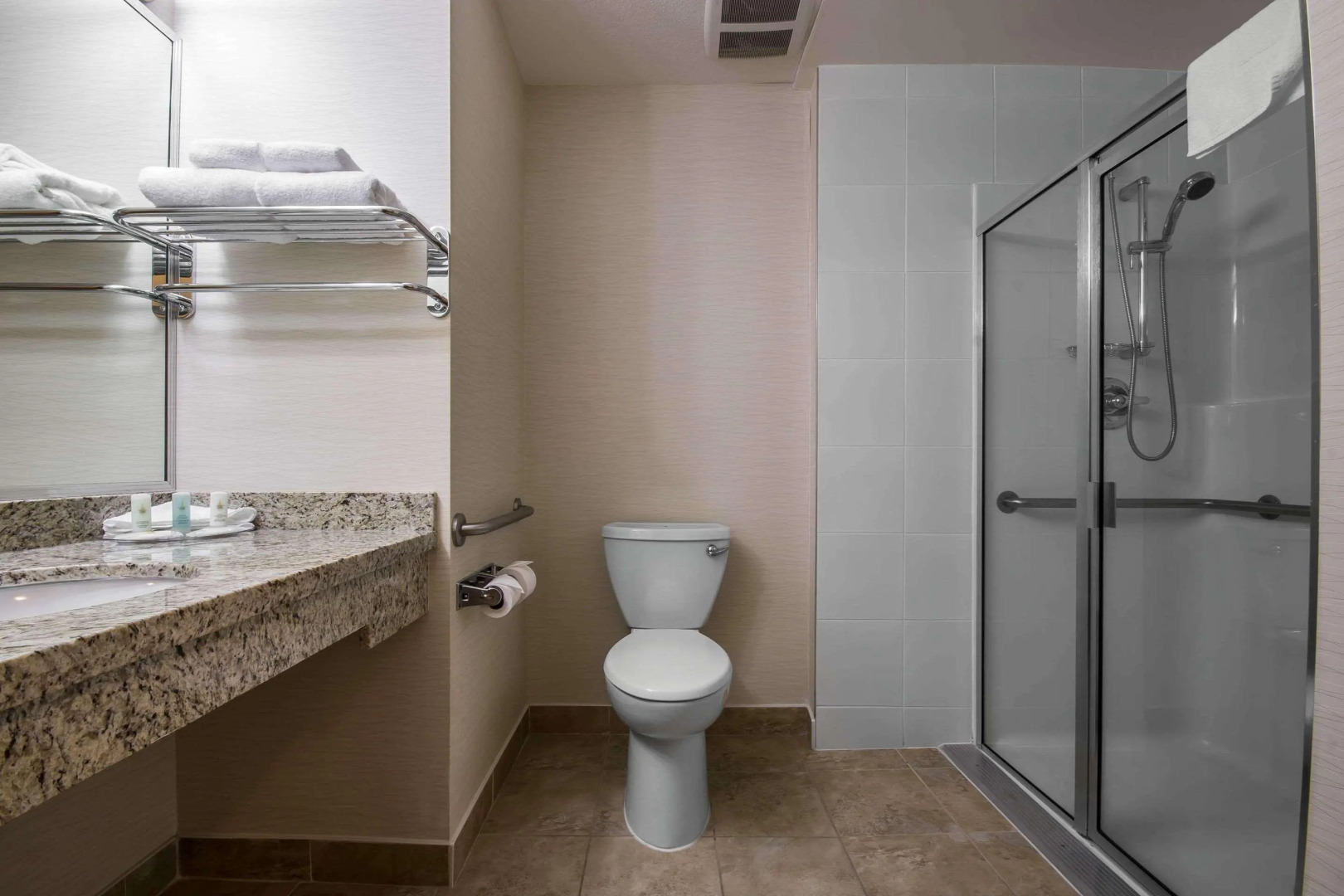 Comfort Inn Surrey Hotel