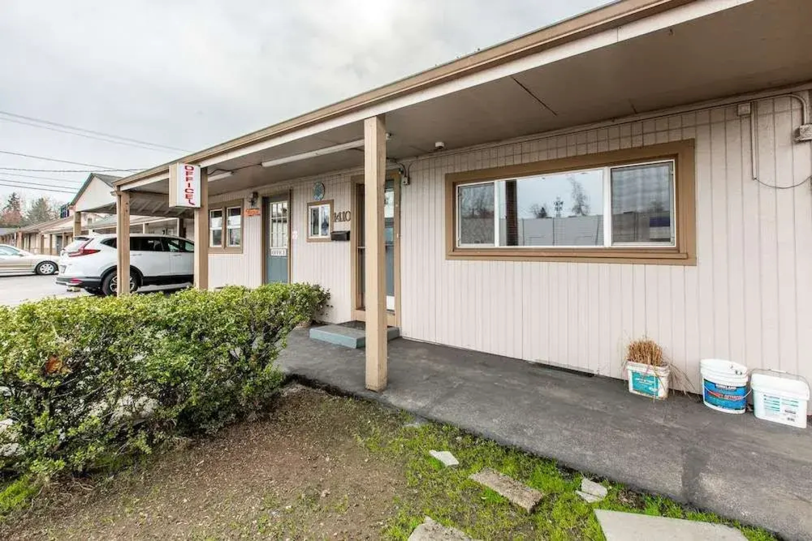 Autzen Inn
