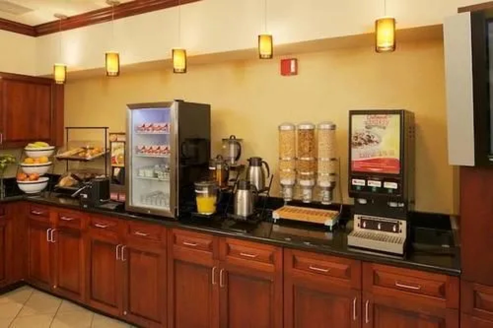 Holiday Inn Express & Suites Williamstown - Glassboro