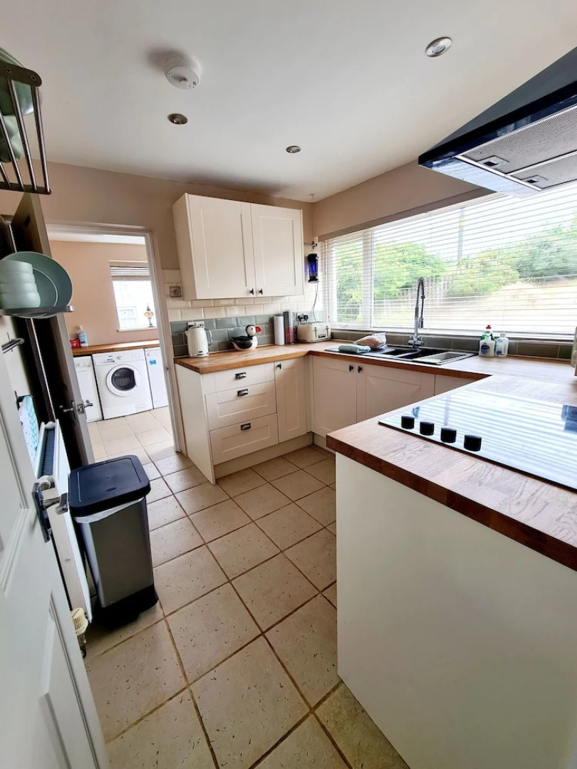 Property 5 Minutes Walk From Trearddur Bay Beach