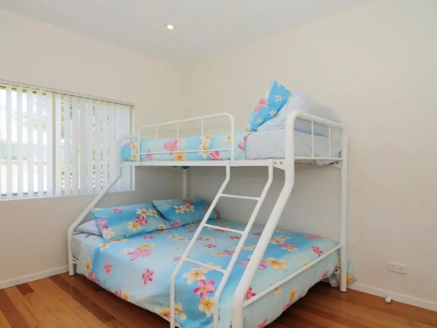 Pacific Views - direct access onto Culburra Beach