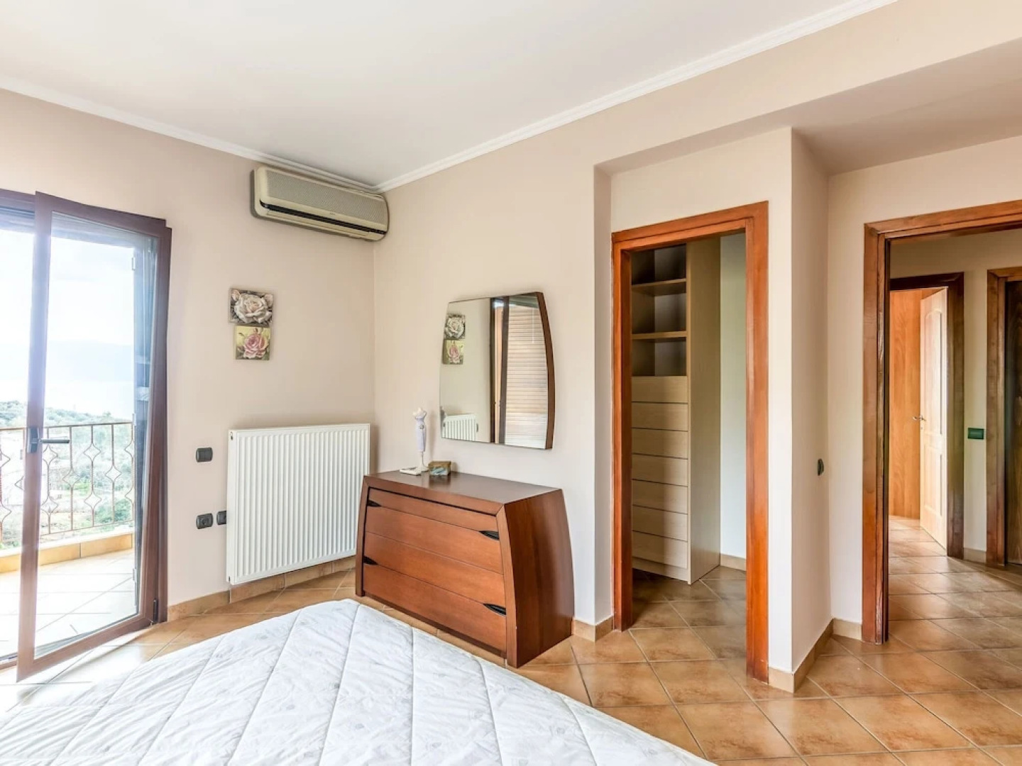 Graceful Villa in Raches Fthiotidos With Patio