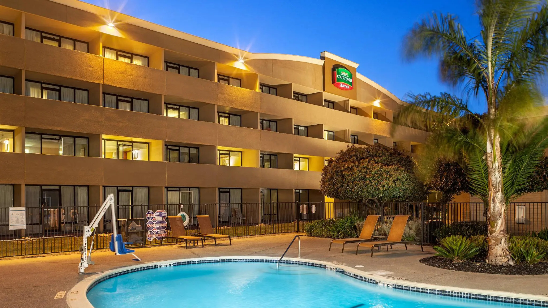Courtyard by Marriott Fairfield Napa Valley Area
