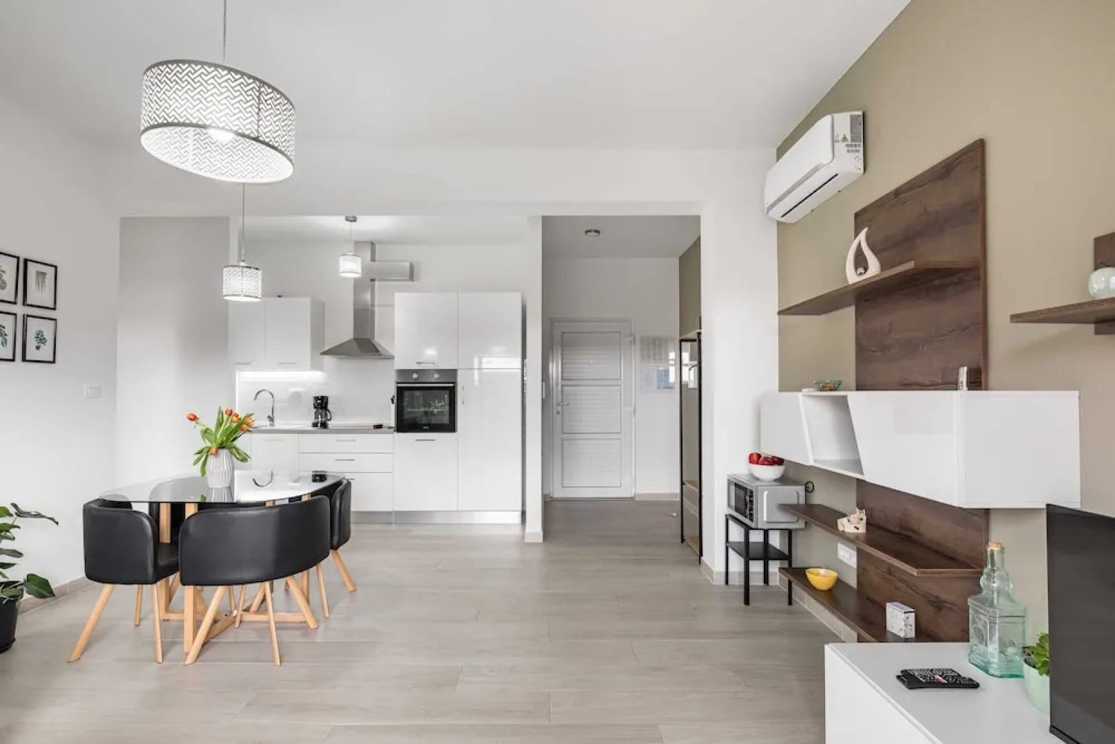 Apartments Villa Salona Sky