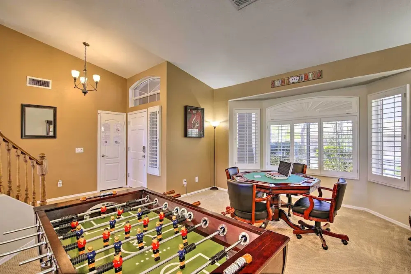 Boat Dock & Pool: Lakefront Glendale Getaway!