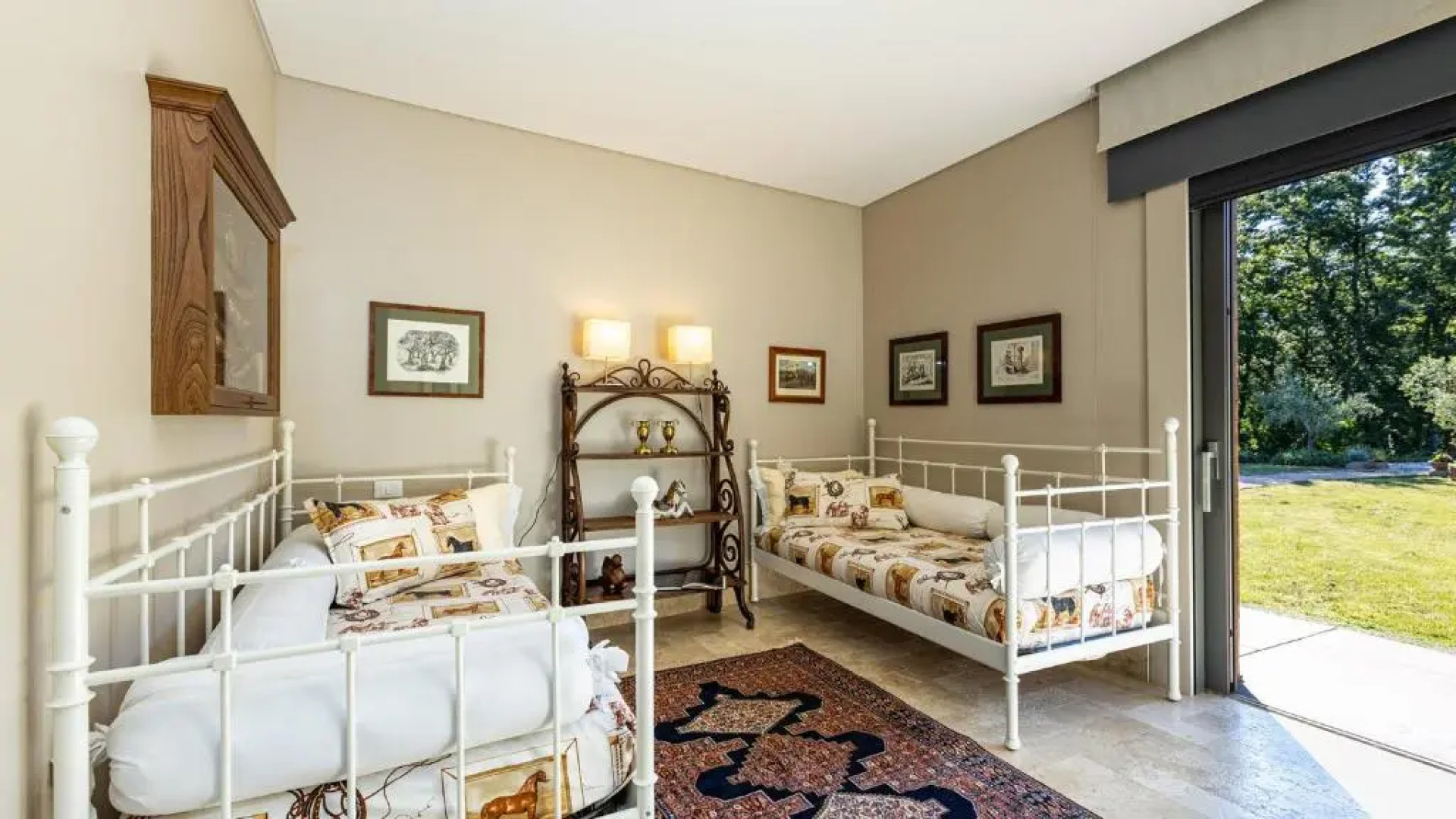 VILLA AIRONE 12, Emma Villas