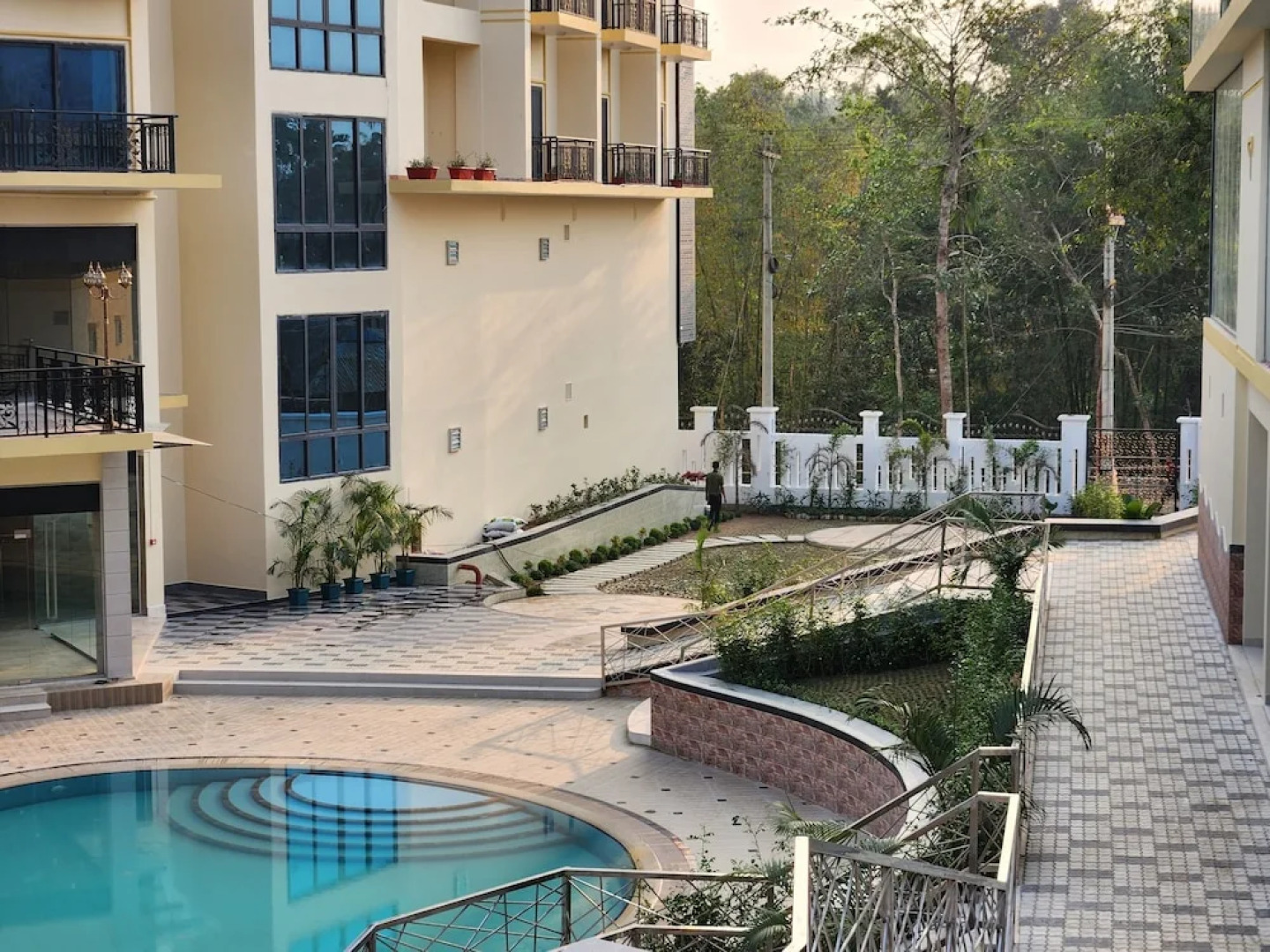 Paragon Hotel and Resort