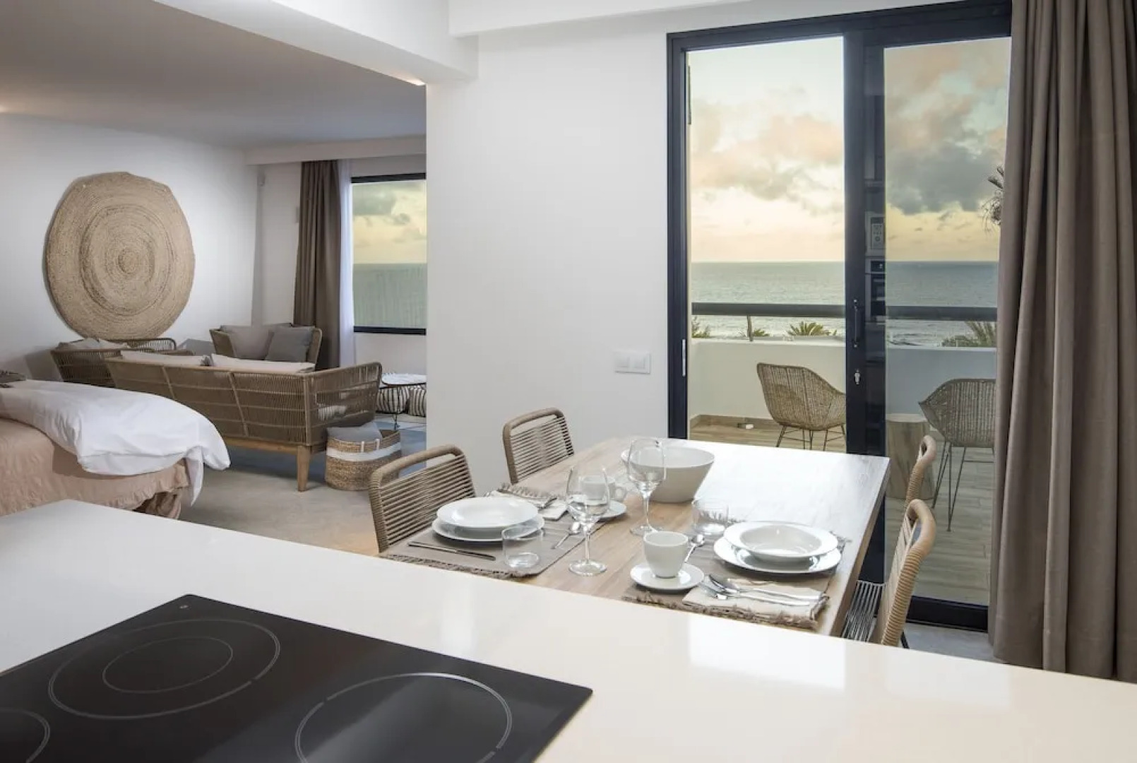 Lightbooking - Edem I