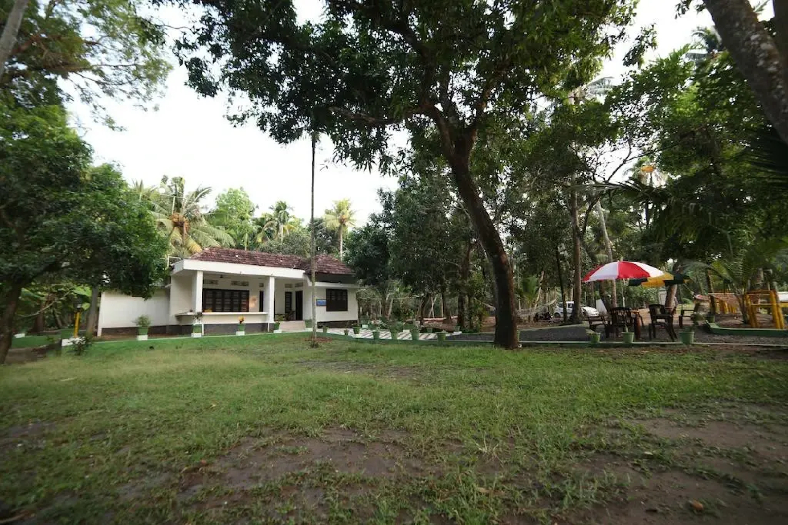 Aqualillies Home Stay