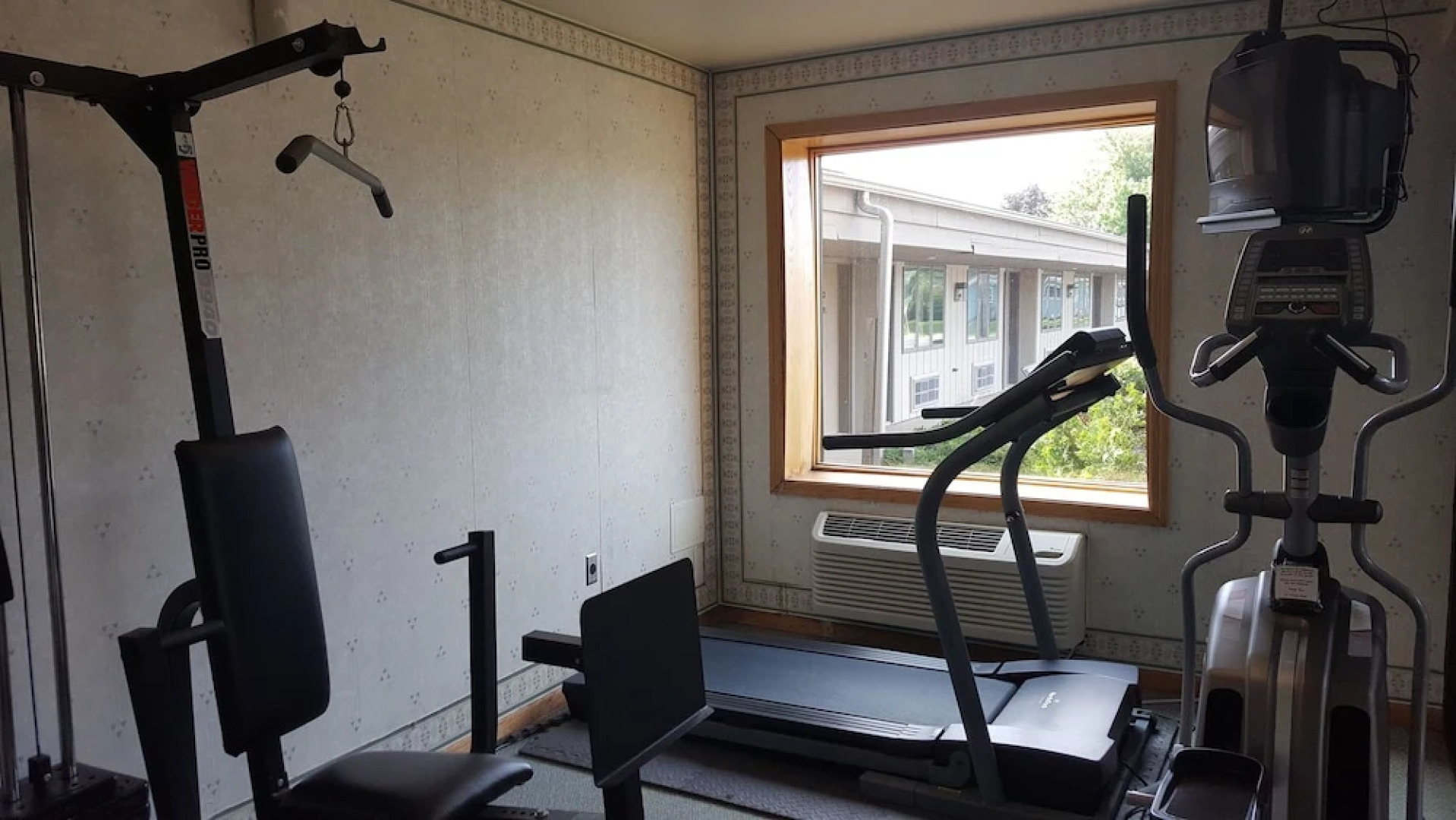 Avalon Hotel And Conference Center