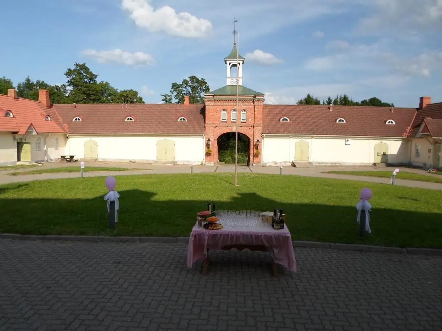 Rogosi Manor Guesthouse