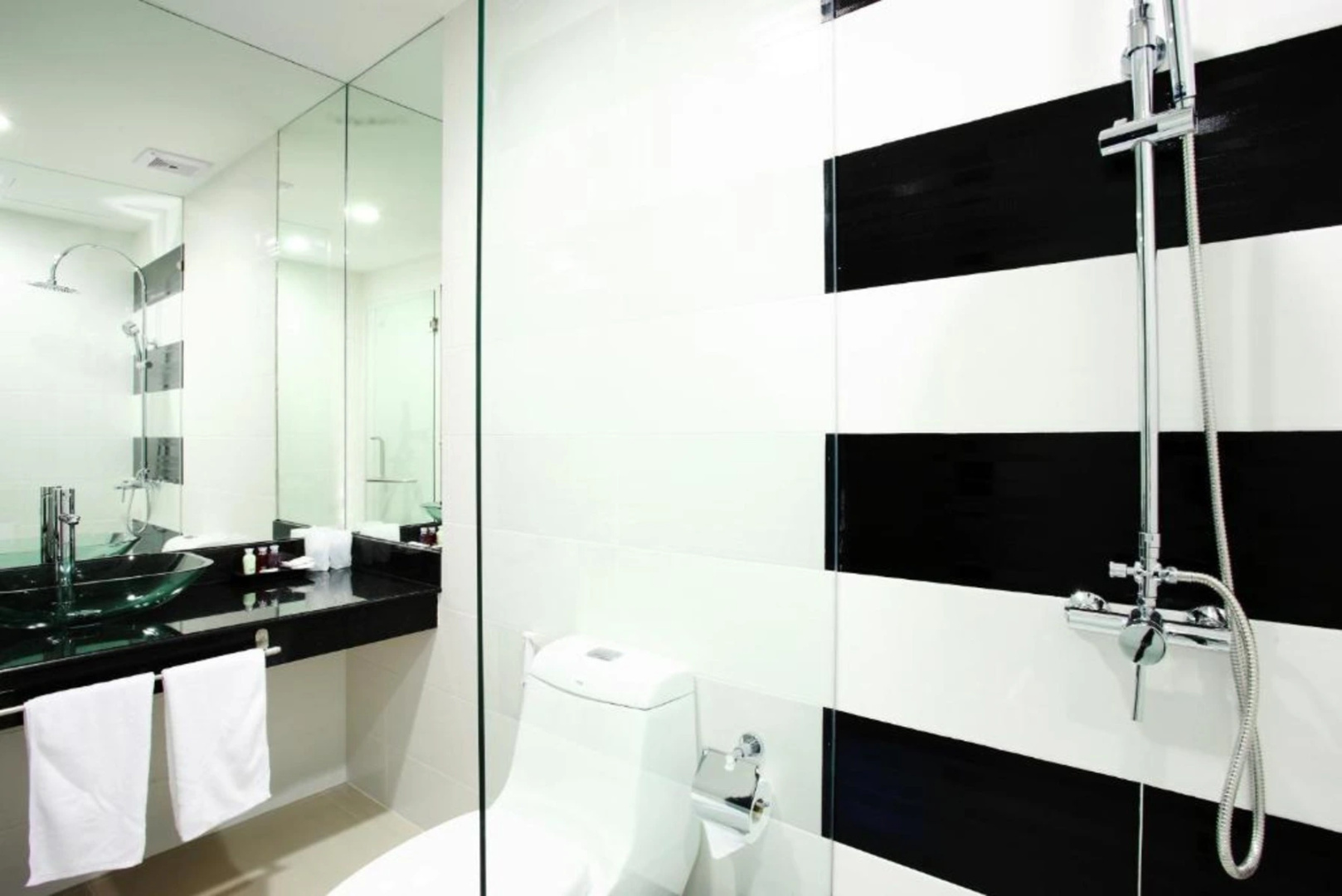 One World One Home Naiharn Hotel