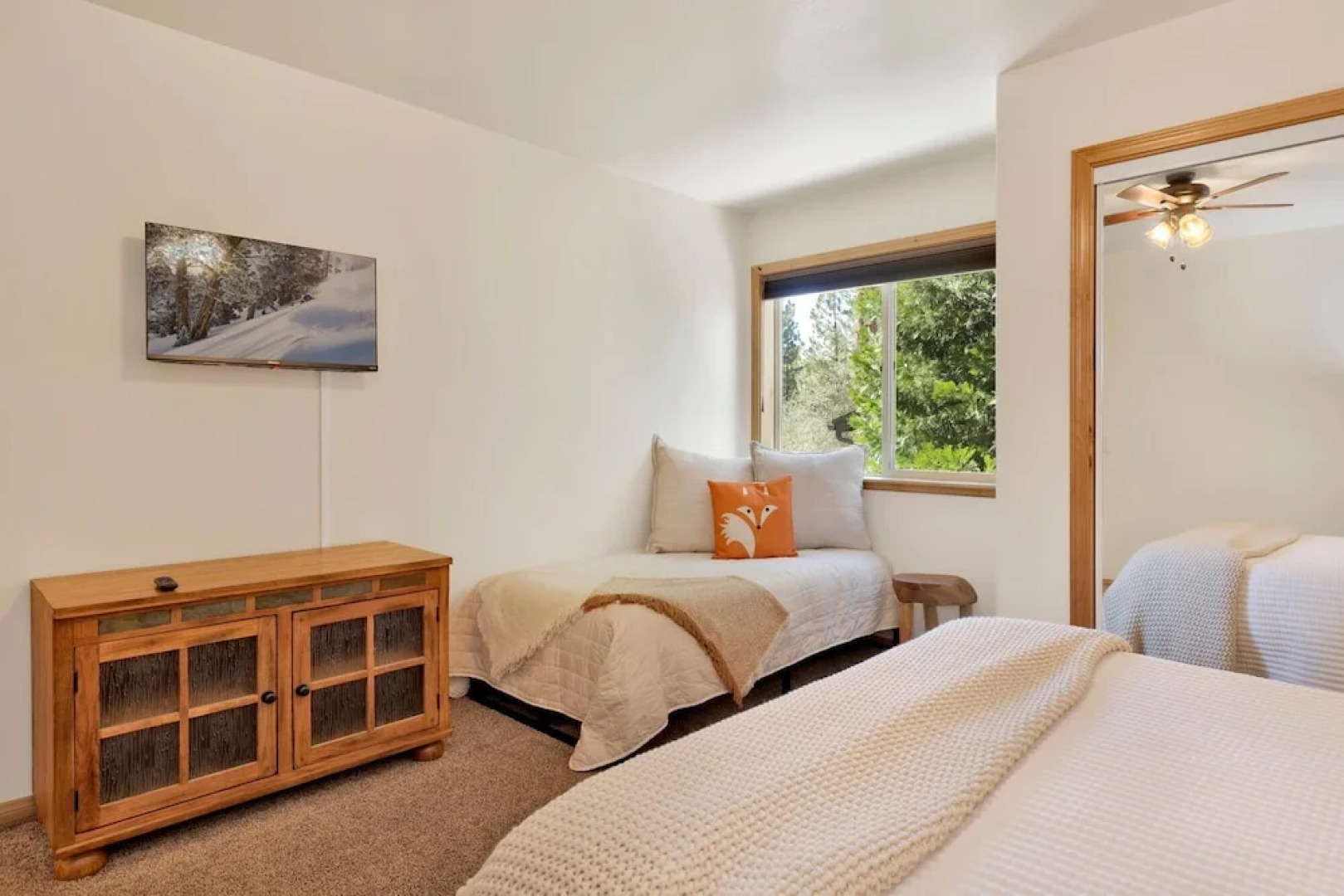 Three Bears INN #2147